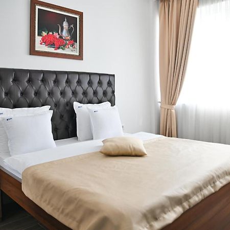 Motel Celebic Mitrovica Kültér fotó
