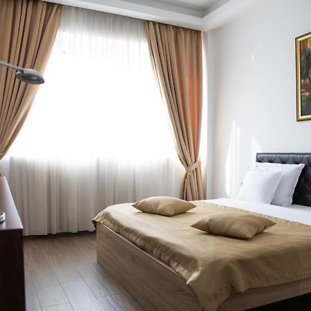 Motel Celebic Mitrovica Kültér fotó