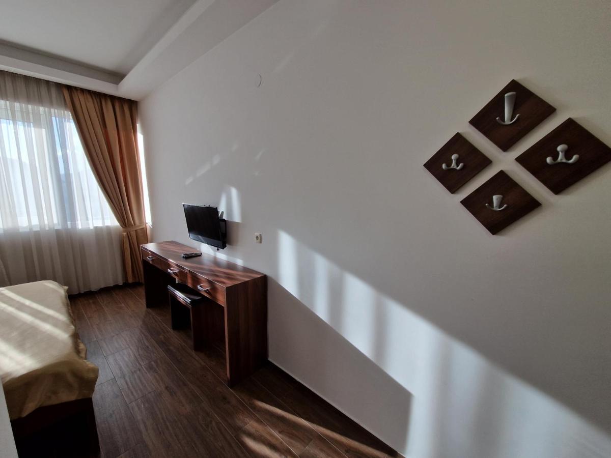 Motel Celebic Mitrovica Kültér fotó