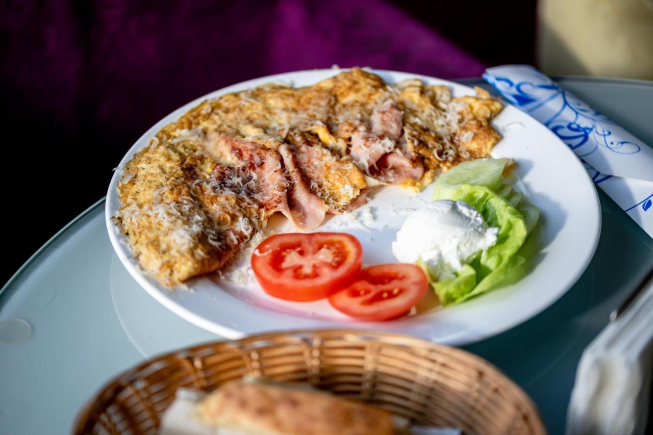 Motel Celebic Mitrovica Kültér fotó