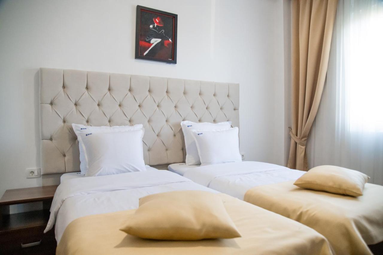 Motel Celebic Mitrovica Kültér fotó