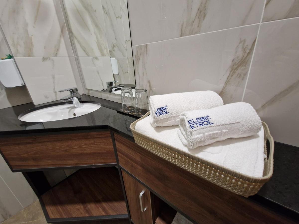 Motel Celebic Mitrovica Kültér fotó